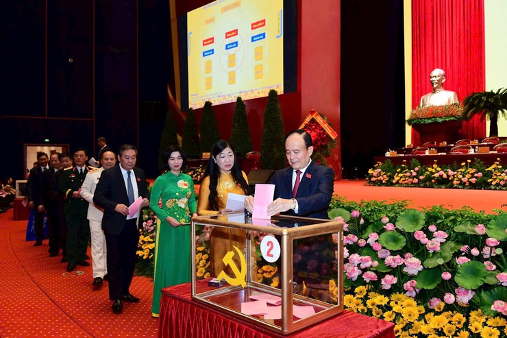 ĐỒNG CHÍ NGUYỄN TIẾN CƯỜNG – BÍ THƯ ĐẢNG UỶ, CHỦ TỊCH HĐND XÃ THANH TRÌ – ĐƯỢC TÍN NHIỆM BẦU VÀO BAN CHẤP HÀNH ĐẢNG BỘ THÀNH PHỐ HÀ NỘI KHÓA XVIII- Ảnh 5.