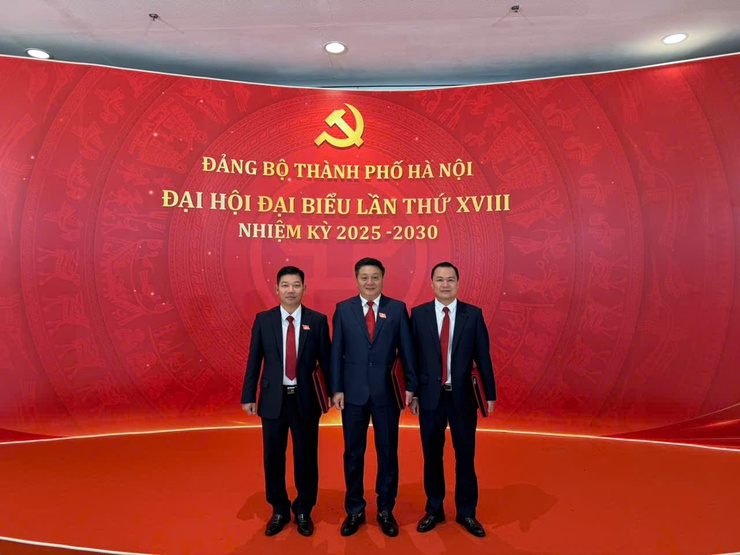 ĐOÀN ĐẠI BIỂU ĐẢNG BỘ XÃ THANH OAI VINH DỰ THAM DỰ ĐẠI HỘI ĐẠI BIỂU ĐẢNG BỘ THÀNH PHỐ HÀ NỘI LẦN THỨ XVIII, NHIỆM KỲ 2025–2030- Ảnh 1.