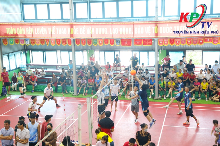 Giải Bóng chuyền hơi Nam, Nữ xã Kiều Phú kết thúc thành công tốt đẹp- Ảnh 5.