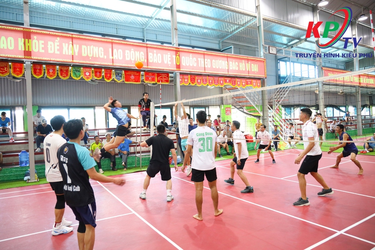 Giải Bóng chuyền hơi Nam, Nữ xã Kiều Phú kết thúc thành công tốt đẹp- Ảnh 8.