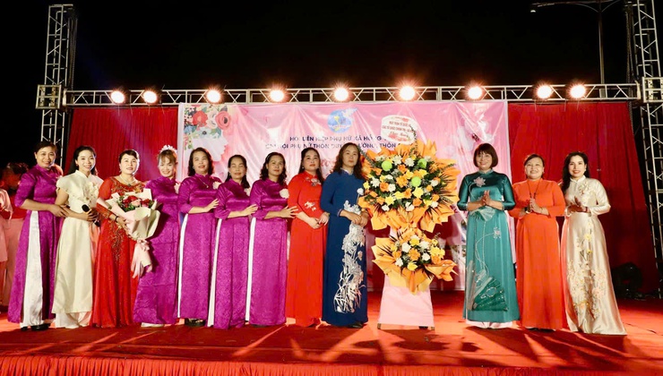 Chi hội Phụ nữ Thôn Duyên Trường, Thôn Hạ Thái: giao lưu văn nghệ và tổ chức “Ngày hội sáng tạo – Hội thi ẩm thực quê hương” chào mừng 95 năm thành lập Hội LHPN Việt Nam- Ảnh 1.
