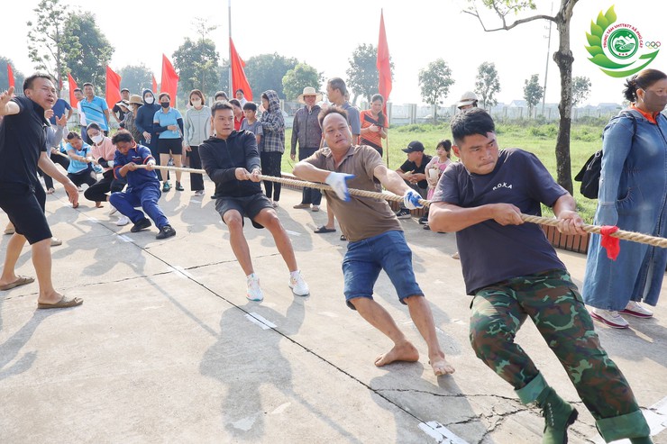 Thôn Yên Thái đạt nhất giải kéo co trong chương trình đại hội TDTT- Ảnh 2.
