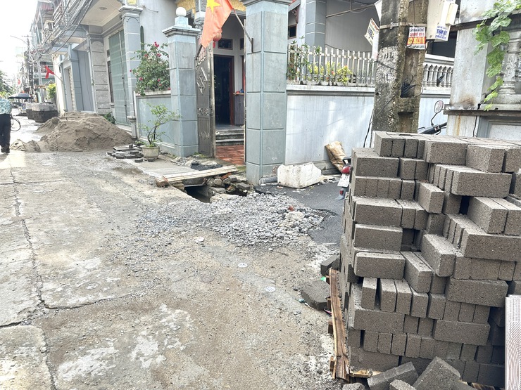 HĐND xã Thư Lâm khảo sát tiến độ các công trình đầu tư công trên địa bàn xã- Ảnh 3.