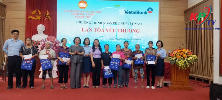 UB MTTQ xã Kiều Phú phối hợp với Ngân hàng VietinBank tổ chức Chương trình “Ngày Phụ nữ Việt Nam – Lan tỏa yêu thương”- Ảnh 3.