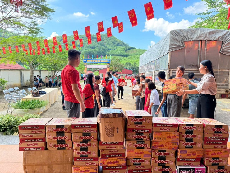 CHUYẾN ĐI THIỆN NGUYỆN ĐẦY Ý NGHĨA ĐẾN TRƯỜNG TH&THCS XUẤT TÁC – TỈNH THÁI NGUYÊN- Ảnh 4.