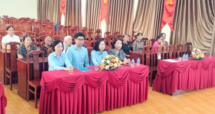 UB MTTQ xã Kiều Phú phối hợp với Ngân hàng VietinBank tổ chức Chương trình “Ngày Phụ nữ Việt Nam – Lan tỏa yêu thương”- Ảnh 1.