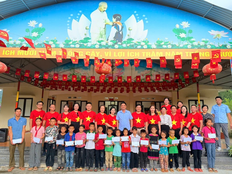 CHUYẾN ĐI THIỆN NGUYỆN ĐẦY Ý NGHĨA ĐẾN TRƯỜNG TH&THCS XUẤT TÁC – TỈNH THÁI NGUYÊN- Ảnh 8.
