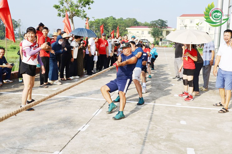 Thôn Yên Thái đạt nhất giải kéo co trong chương trình đại hội TDTT- Ảnh 9.