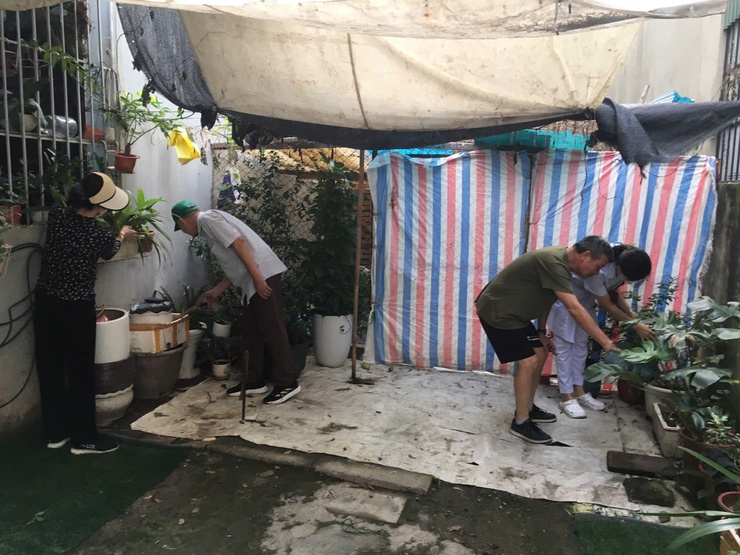Phường Việt Hưng ra quân tổng vệ sinh môi trường phòng, chống dịch bệnh sốt xuất huyết đợt II năm 2025- Ảnh 11.