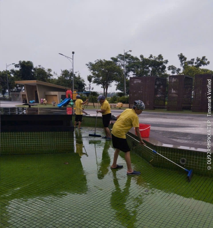 Phường Việt Hưng ra quân tổng vệ sinh môi trường phòng, chống dịch bệnh sốt xuất huyết đợt II năm 2025- Ảnh 12.