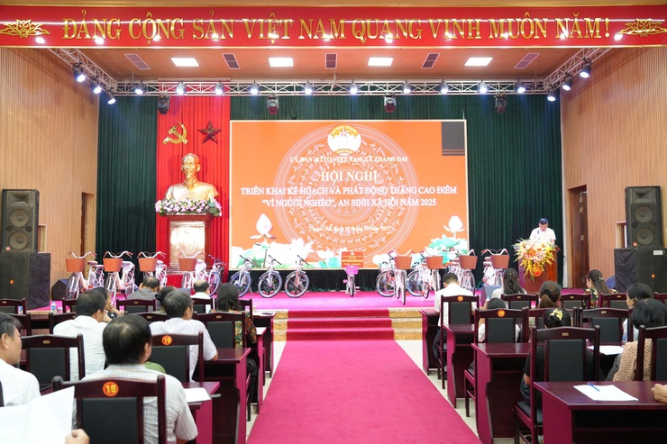 Thanh Oai phát động tháng cao điểm "Vì người nghèo và an sinh xã hội" năm 2025- Ảnh 1.