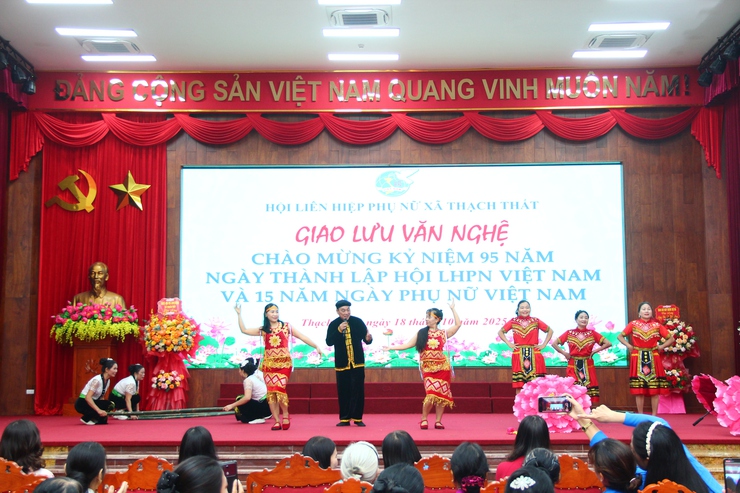 XÃ THẠCH THẤT TỔ CHỨC HỘI NGHỊ KỶ NIỆM 95 NĂM NGÀY THÀNH LẬP HỘI LIÊN HIỆP PHỤ NỮ VIỆT NAM- Ảnh 19.