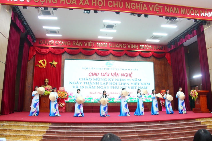 XÃ THẠCH THẤT TỔ CHỨC HỘI NGHỊ KỶ NIỆM 95 NĂM NGÀY THÀNH LẬP HỘI LIÊN HIỆP PHỤ NỮ VIỆT NAM- Ảnh 15.
