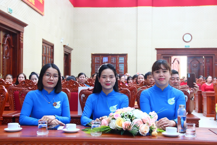 XÃ THẠCH THẤT TỔ CHỨC HỘI NGHỊ KỶ NIỆM 95 NĂM NGÀY THÀNH LẬP HỘI LIÊN HIỆP PHỤ NỮ VIỆT NAM- Ảnh 8.