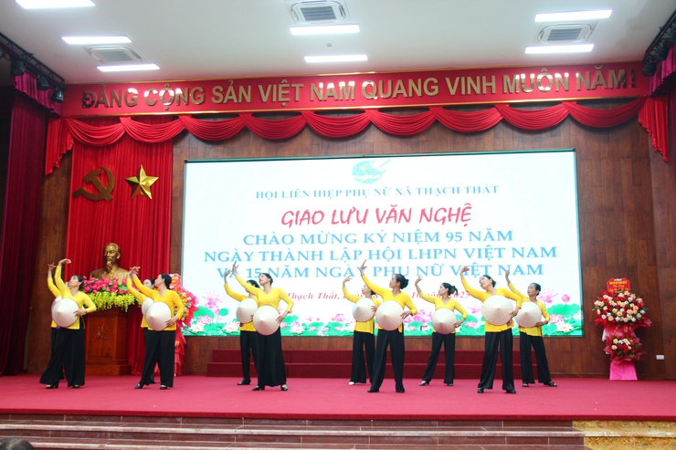 XÃ THẠCH THẤT TỔ CHỨC HỘI NGHỊ KỶ NIỆM 95 NĂM NGÀY THÀNH LẬP HỘI LIÊN HIỆP PHỤ NỮ VIỆT NAM- Ảnh 17.