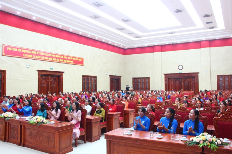 XÃ THẠCH THẤT TỔ CHỨC HỘI NGHỊ KỶ NIỆM 95 NĂM NGÀY THÀNH LẬP HỘI LIÊN HIỆP PHỤ NỮ VIỆT NAM- Ảnh 11.