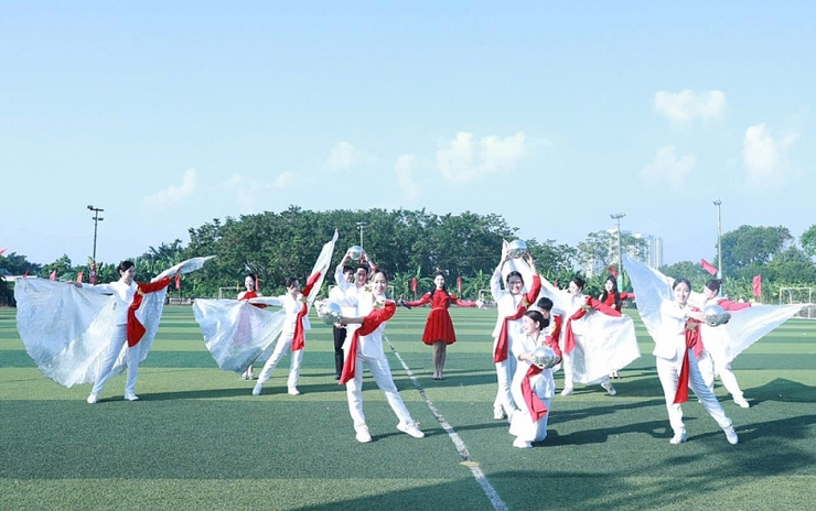 Phường Lĩnh Nam tưng bừng tổ chức Lễ khai mạc Đại hội Thể dục - Thể thao lần thứ I năm 2025- Ảnh 6.