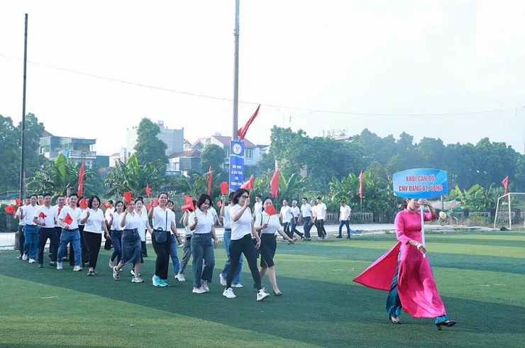 Phường Lĩnh Nam tưng bừng tổ chức Lễ khai mạc Đại hội Thể dục - Thể thao lần thứ I năm 2025- Ảnh 8.