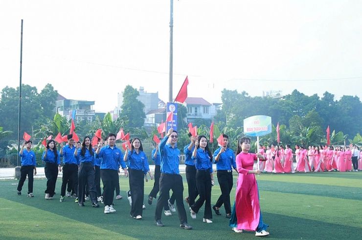 Phường Lĩnh Nam tưng bừng tổ chức Lễ khai mạc Đại hội Thể dục - Thể thao lần thứ I năm 2025- Ảnh 9.