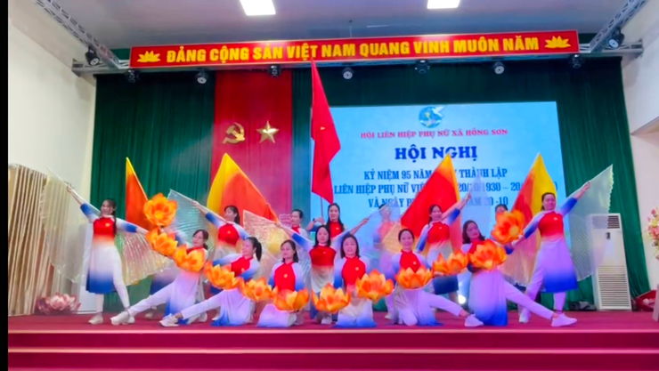 Phụ nữ xã Hồng Sơn phát huy truyền thống 95 năm lan tỏa tinh thần đoàn kết, sáng tạo trong thời kỳ mới- Ảnh 5.