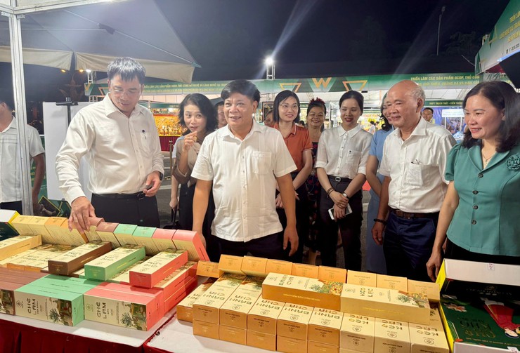 Thạch Thất tổ chức Triển lãm quảng bá, giao thương sản phẩm OCOP và làng nghề phục vụ du lịch năm 2025- Ảnh 1.