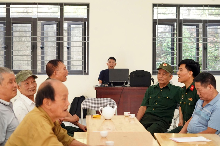 Hội Cựu chiến binh phường Chương Mỹ tổ chức cấp đổi, cấp mới thẻ hội viên- Ảnh 1.