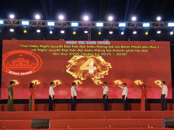 ĐẢNG ỦY XÃ BÌNH MINH TỔ CHỨC CHƯƠNG TRÌNH BIỂU DIỄN NGHỆ THUẬT BÌNH MINH VƯƠN MÌNH TOẢ SÁNG VÀ PHÁT ĐỘNG CUỘC THI TRỰC TUYẾN TÌM HIỂU NGHỊ QUYẾT ĐẠI HỘI ĐẢNG BỘ CÁC CẤP- Ảnh 3.