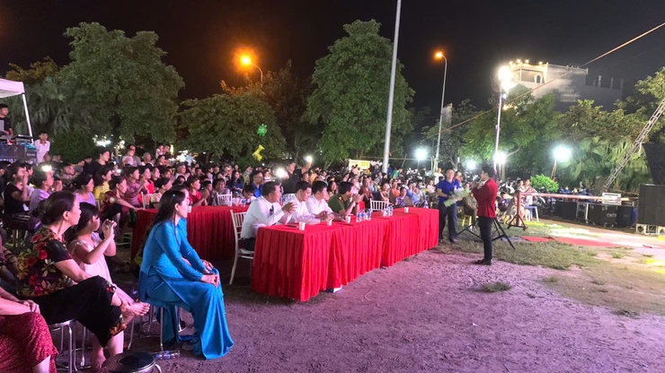 ĐẢNG ỦY XÃ BÌNH MINH TỔ CHỨC CHƯƠNG TRÌNH BIỂU DIỄN NGHỆ THUẬT BÌNH MINH VƯƠN MÌNH TOẢ SÁNG VÀ PHÁT ĐỘNG CUỘC THI TRỰC TUYẾN TÌM HIỂU NGHỊ QUYẾT ĐẠI HỘI ĐẢNG BỘ CÁC CẤP- Ảnh 1.