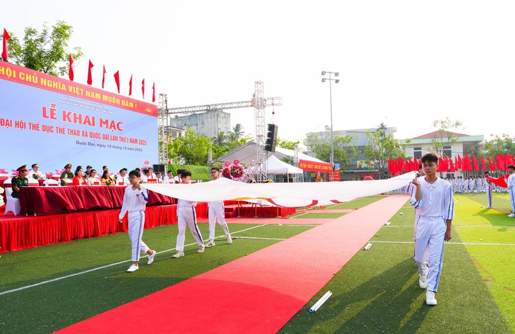 Xã Quốc Oai tưng bừng khai mạc Đại hội Thể dục Thể thao lần thứ Nhất khơi dậy khát vọng vươn lên từ sức mạnh đoàn kết trên mảnh đất anh hùng- Ảnh 9.