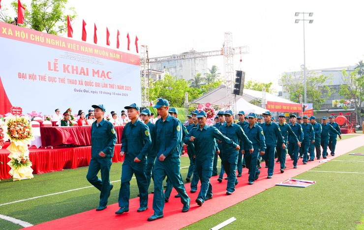Xã Quốc Oai tưng bừng khai mạc Đại hội Thể dục Thể thao lần thứ Nhất khơi dậy khát vọng vươn lên từ sức mạnh đoàn kết trên mảnh đất anh hùng- Ảnh 11.