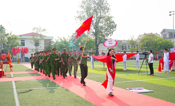 Xã Quốc Oai tưng bừng khai mạc Đại hội Thể dục Thể thao lần thứ Nhất khơi dậy khát vọng vươn lên từ sức mạnh đoàn kết trên mảnh đất anh hùng- Ảnh 12.