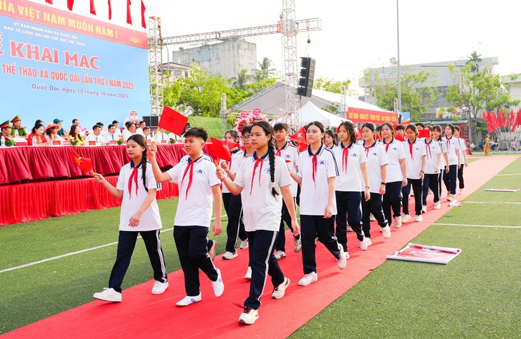 Xã Quốc Oai tưng bừng khai mạc Đại hội Thể dục Thể thao lần thứ Nhất khơi dậy khát vọng vươn lên từ sức mạnh đoàn kết trên mảnh đất anh hùng- Ảnh 18.