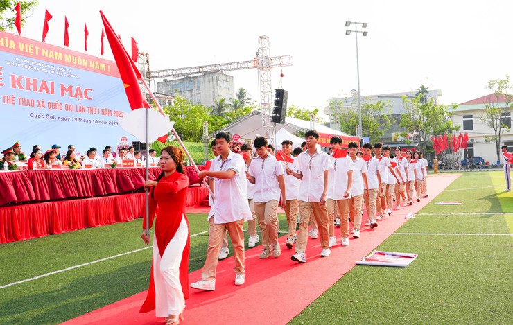 Xã Quốc Oai tưng bừng khai mạc Đại hội Thể dục Thể thao lần thứ Nhất khơi dậy khát vọng vươn lên từ sức mạnh đoàn kết trên mảnh đất anh hùng- Ảnh 19.