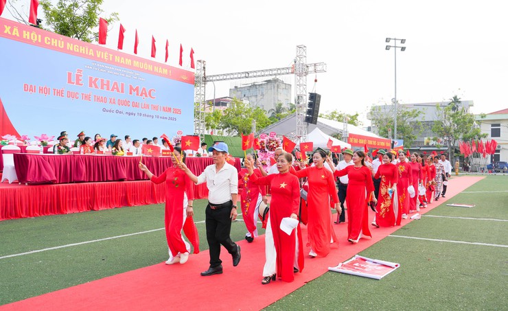 Xã Quốc Oai tưng bừng khai mạc Đại hội Thể dục Thể thao lần thứ Nhất khơi dậy khát vọng vươn lên từ sức mạnh đoàn kết trên mảnh đất anh hùng- Ảnh 22.