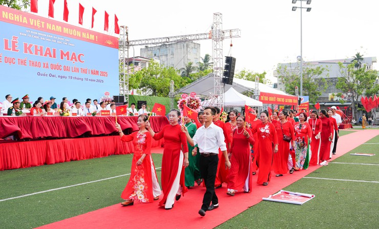 Xã Quốc Oai tưng bừng khai mạc Đại hội Thể dục Thể thao lần thứ Nhất khơi dậy khát vọng vươn lên từ sức mạnh đoàn kết trên mảnh đất anh hùng- Ảnh 23.