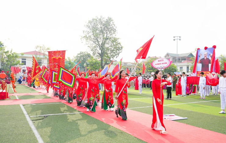 Xã Quốc Oai tưng bừng khai mạc Đại hội Thể dục Thể thao lần thứ Nhất khơi dậy khát vọng vươn lên từ sức mạnh đoàn kết trên mảnh đất anh hùng- Ảnh 26.