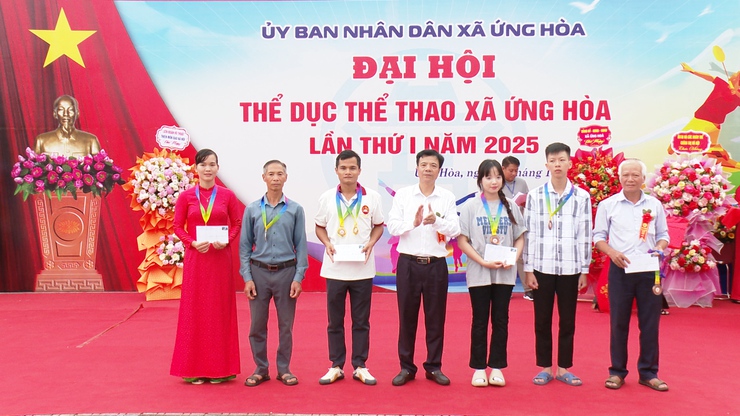 ỨNG HOÀ TỔ CHỨC THÀNH CÔNG ĐẠI HỘI THỂ DỤC THỂ THAO XÃ ỨNG HÒA LẦN THỨ NHẤT NĂM 2025.- Ảnh 15.