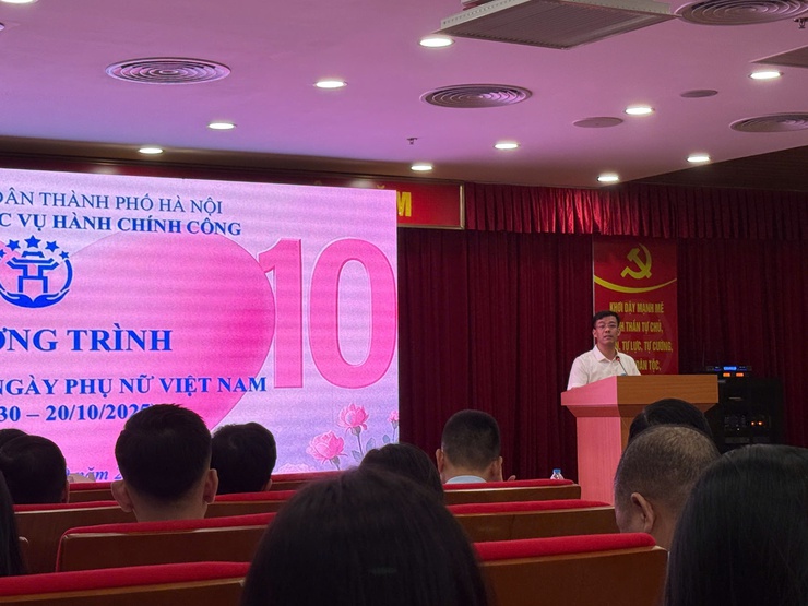 Trung tâm Phục vụ hành chính công Hà Nội tổ chức Lễ kỷ niệm Ngày Phụ nữ Việt Nam 20/10 và phát động quyên góp ủng hộ đồng bào vùng bị ảnh hưởng lũ- Ảnh 1.