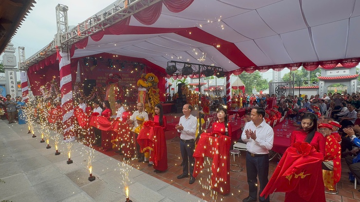 THÔN DƯ DỤ TỔ CHỨC TRANG TRỌNG LỄ KHÁNH THÀNH ĐÌNH LÀNG VÀ ĐÓN NHẬN BẰNG CÔNG NHẬN CÂY DI SẢN VIỆT NAM- Ảnh 6.