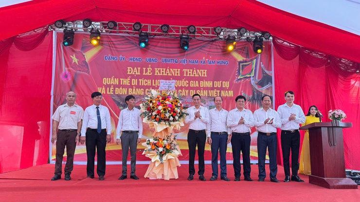 THÔN DƯ DỤ TỔ CHỨC TRANG TRỌNG LỄ KHÁNH THÀNH ĐÌNH LÀNG VÀ ĐÓN NHẬN BẰNG CÔNG NHẬN CÂY DI SẢN VIỆT NAM- Ảnh 1.