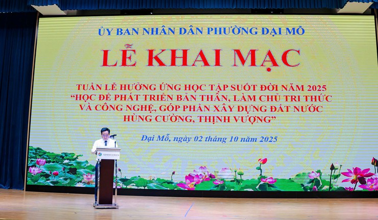 Đ/c Nguyễn Chí Dũng - UVBTV Đảng ủy, Phó Chủ tịch UBND phường phát biểu khai mạc Tuần lễ hưởng ứng học tập suốt đời phường Đại Mỗ