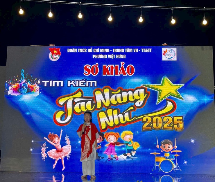 Sơ khảo cuộc thi tài năng thiếu nhi phường Việt Hưng 2025- Ảnh 2.