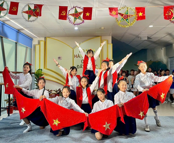 Sơ khảo cuộc thi tài năng thiếu nhi phường Việt Hưng 2025- Ảnh 3.
