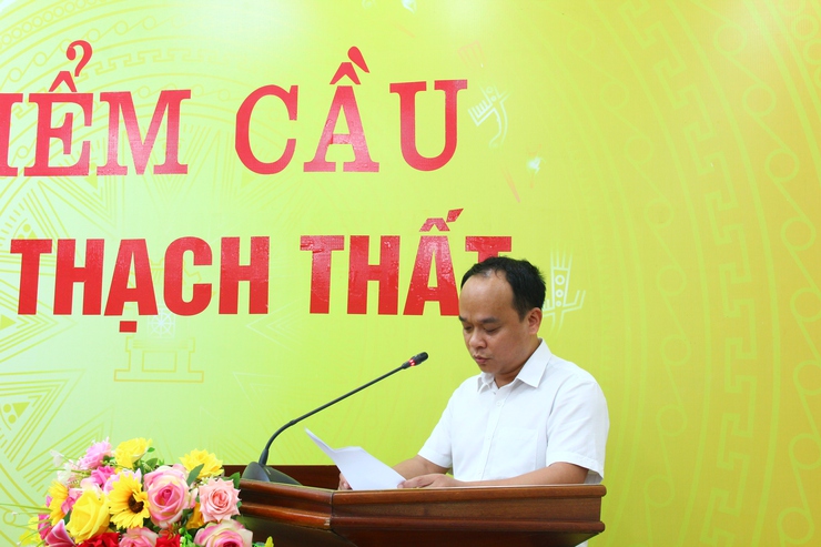 Xã Thạch Thất trao quyết định cho cán bộ, công chức, viên chức nghỉ hưu, nghỉ hưởng chế độ theo Nghị định số 178/2024/NĐ-CP.- Ảnh 11.