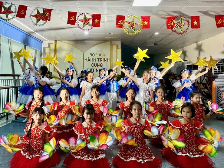 Sơ khảo cuộc thi tài năng thiếu nhi phường Việt Hưng 2025- Ảnh 5.