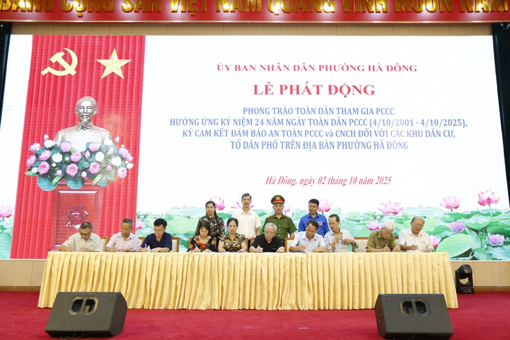 Phường Hà Đông phát động Phong trào “Toàn dân tham gia PCCC”- Ảnh 5.
