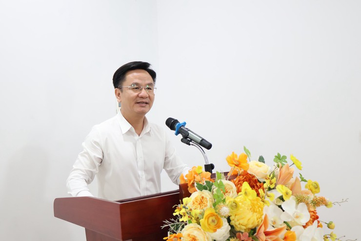 BVĐK Ba Vì công bố các quyết định thành lập khoa, phòng, đơn nguyên và công tác cán bộ- Ảnh 1.