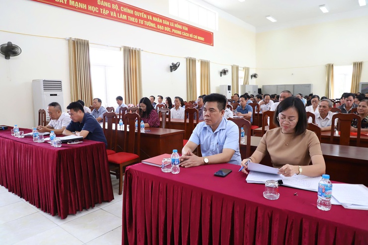 HỘI NGHỊ TRIỂN KHAI KẾ HOẠCH THỰC HIỆN CHIẾN DỊCH LÀM GIÀU, LÀM SẠCH CƠ SỞ DỮ LIỆU QUỐC GIA VỀ ĐẤT ĐAI TRÊN ĐỊA BÀN XÃ HỒNG VÂN- Ảnh 1.