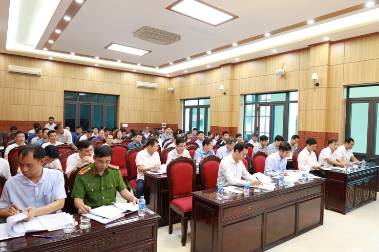 Đảng ủy xã Suối Hai tổ chức hội nghị Ban chấp hành Đảng bộ mở rộng lần thứ tư đánh giá kết quả công tác 9 tháng đầu năm, triển khai nhiệm vụ 3 tháng cuối năm 2025 và thảo luận nhiều nội dung quan trọng.- Ảnh 6.