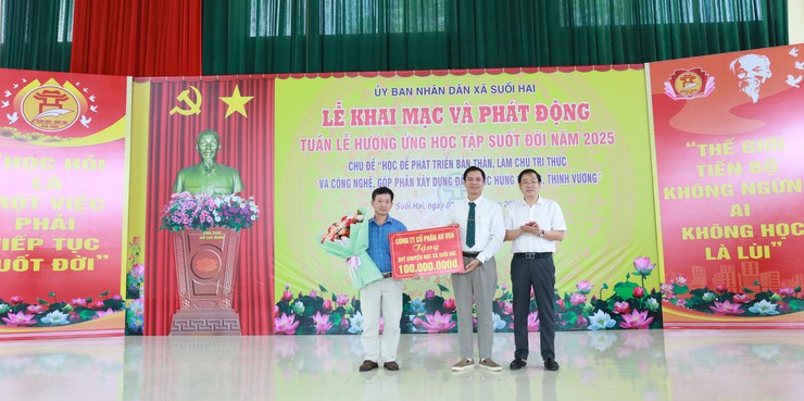 UBND xã Suối Hai đã tổ chức Lễ khai mạc “Tuần lễ hưởng ứng học tập suốt đời” năm 2025 với chủ đề “Học để phát triển bản thân, làm chủ tri thức và công nghệ, góp phần xây dựng đất nước hùng cường, thịnh vượng”- Ảnh 7.